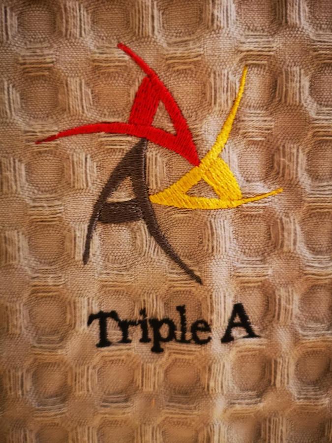 Triple A - 3 Squares - Free Parking! Atenas Exterior foto
