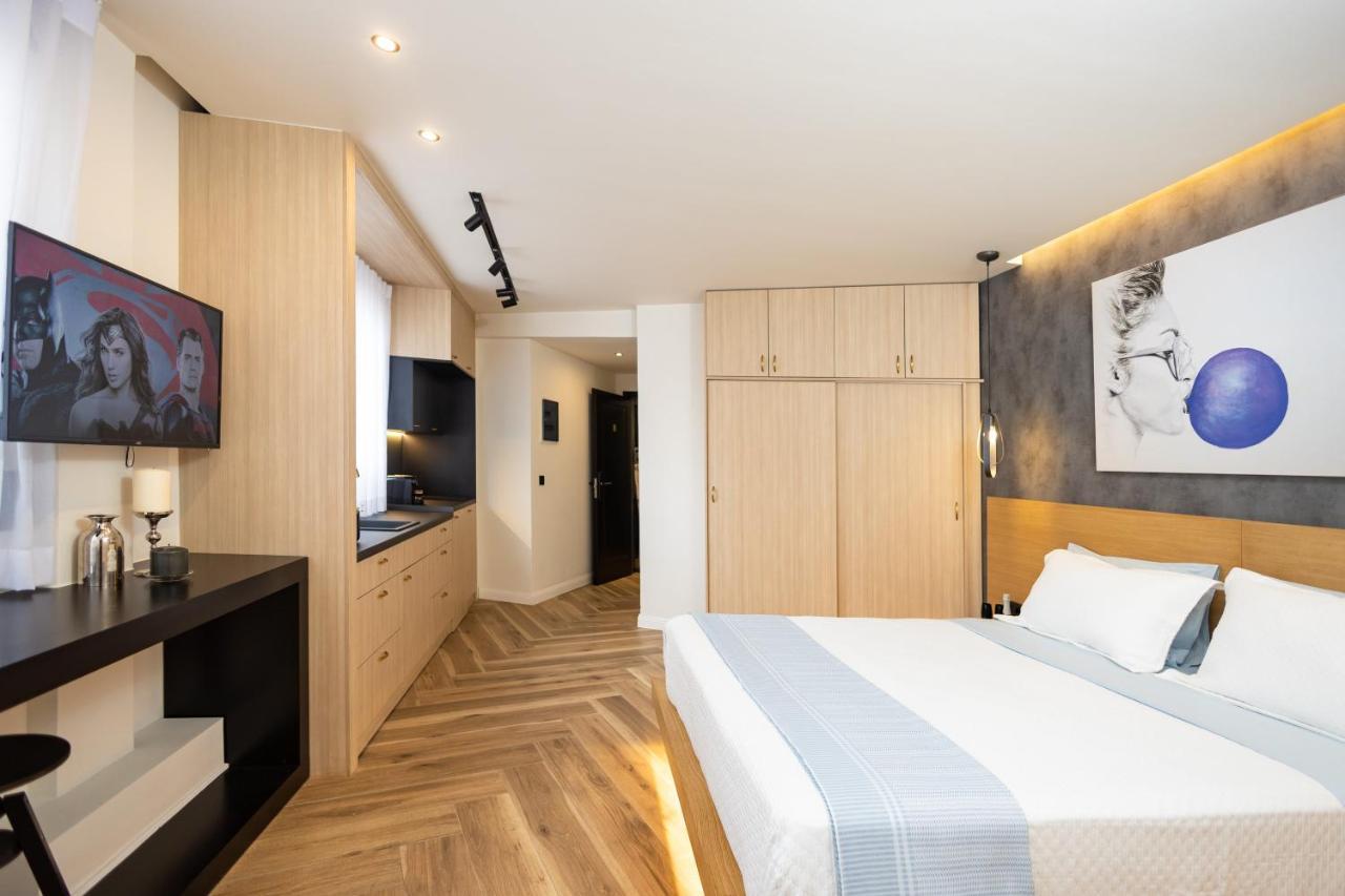 Triple A - 3 Squares - Free Parking! Atenas Exterior foto