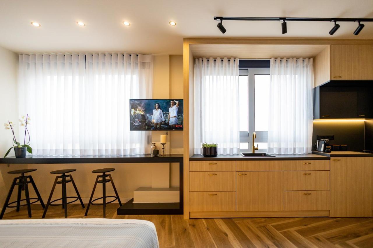 Triple A - 3 Squares - Free Parking! Atenas Exterior foto