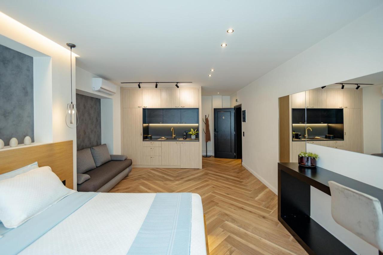 Triple A - 3 Squares - Free Parking! Atenas Exterior foto